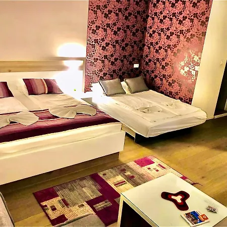 Гостевой дом Urban Strossa