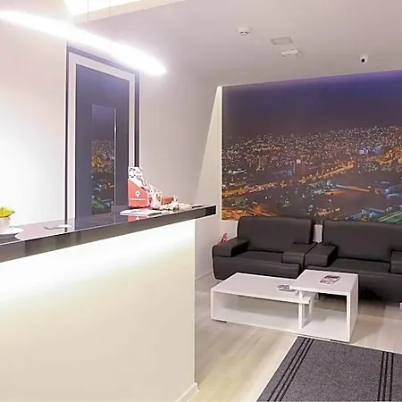 بيت ضيافة Urban Strossa 3*