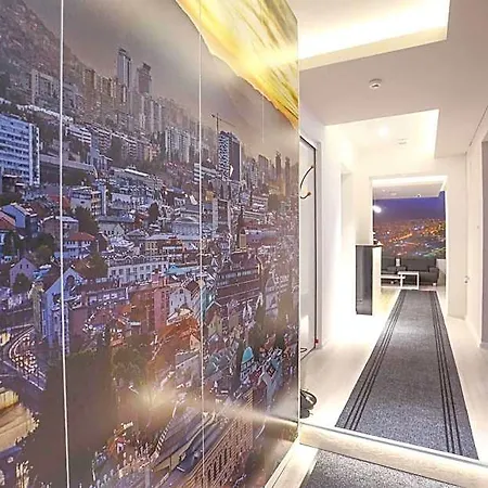 بيت ضيافة Urban Strossa 3*