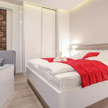Urban Strossa 3* سراييفو